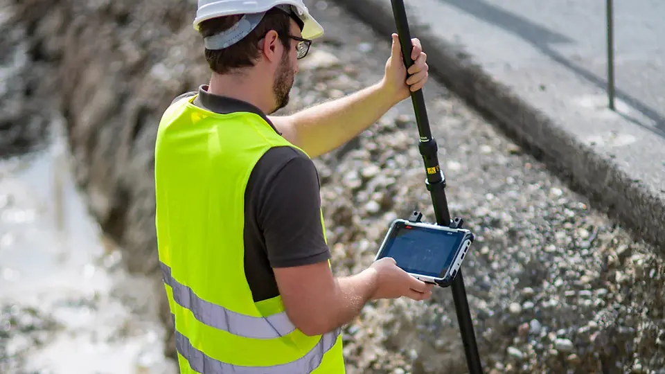 Was macht eine zuverlässige GNSS-Antenne aus? Bauform, Kalibrierung und Chip im Vergleich